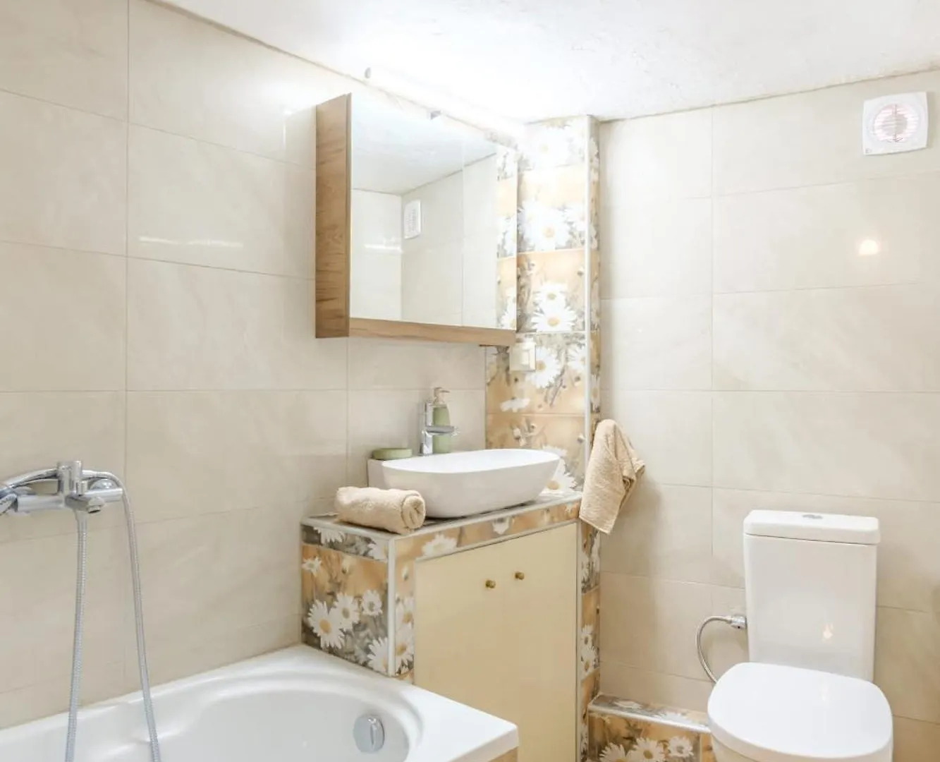 Elegant 2Bd Apt In Thess Old Town W Panoramic View Thessaloniki Apartment